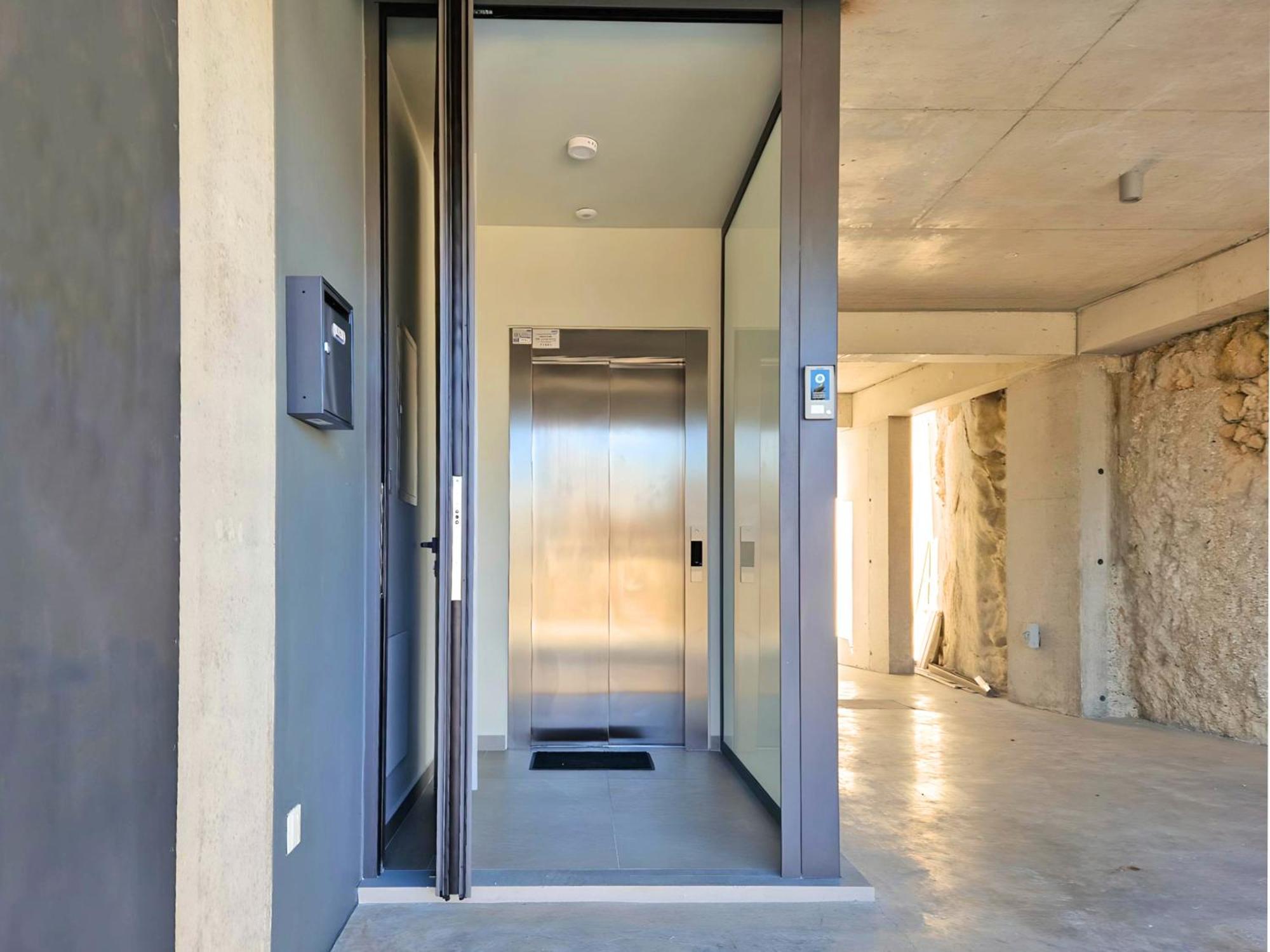 Aeon Residences - In The Heart Of Paphos Exterior foto